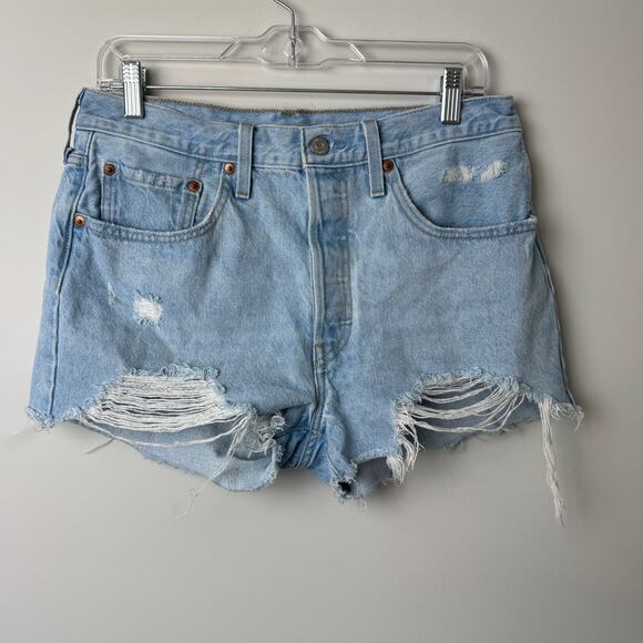 Levi's 501 Light Wash Distressed 100% Cotton Women's Jean Shorts Size 30 - Picture 1 of 10